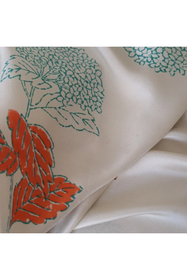 Botanical Peony Cloud